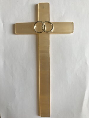 Kríž plastový  s obrúčkami(KD 3b)